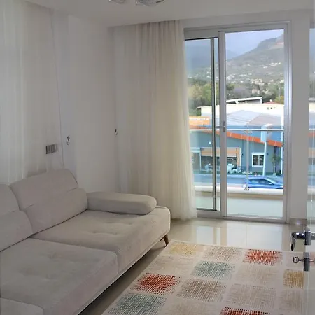 Apartment Rising Blue Kestel *